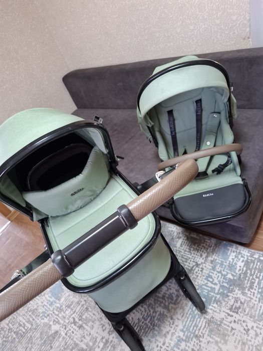 Продам детскую каляску 2в 1