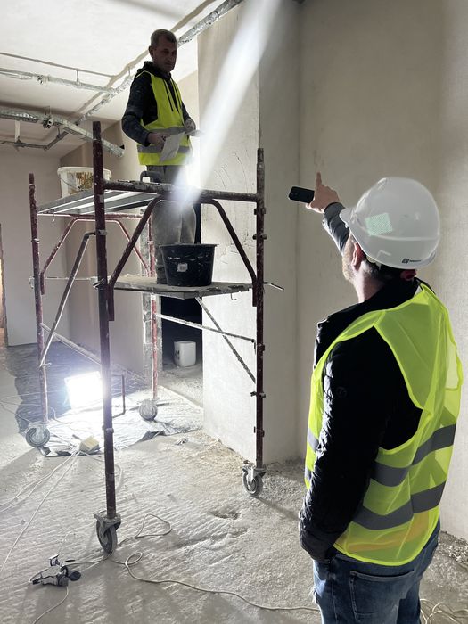 „Zugrav/GLET/RIGIPS/TENCUIALA – echipă serioasă în București și Ilfov