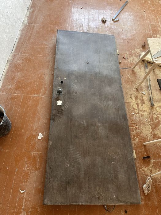 Входные двери с замком