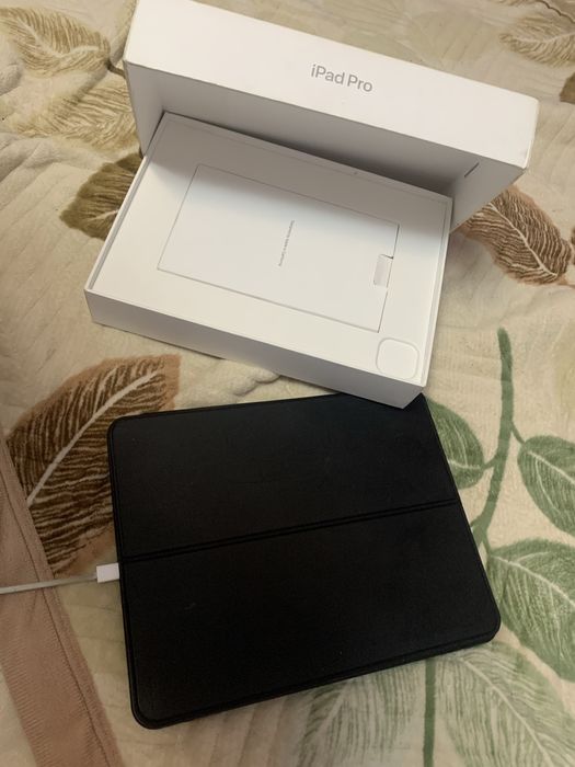 Продам IPad Pro 11 (2022)