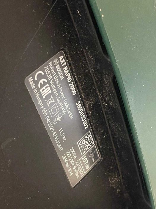 Tocător crengi Bosch AXT Rapid 2000 (pentru tocarea eficientă a deșeurilor din grădină; motor puternic de 2000 W)