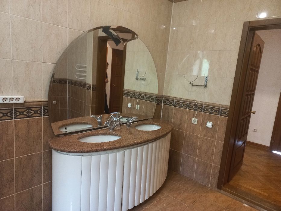 Раковина  унитазы