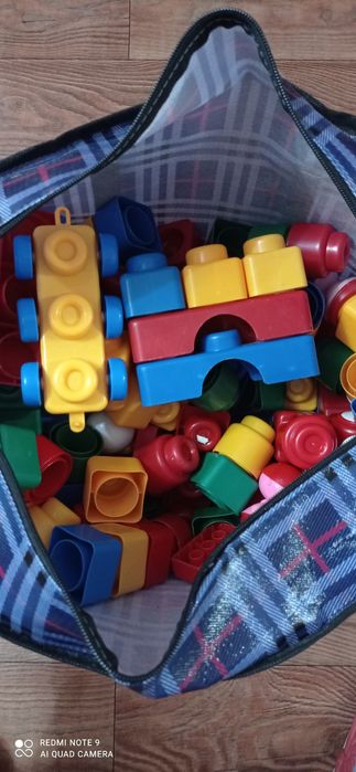 Лего большой для малышей б/у в хорошем состоянии