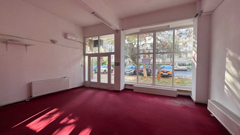 Spațiu comercial luminos, complet echipat, 65 mp – vad excelent