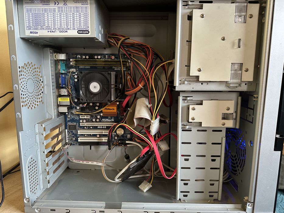 Компютър ASUS + монитор ACER