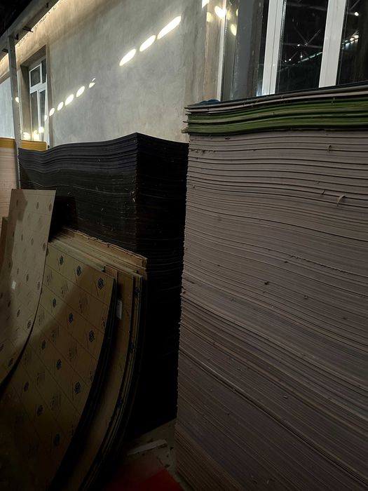 Акрил цветной листы для рекламы и вывесок