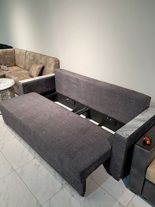 Раскладной прямой диван