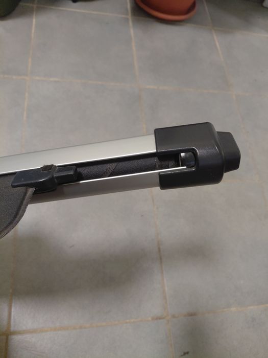 Продавам ролетна щора за  багажник на  MITSUBISHI OUTLANDER III