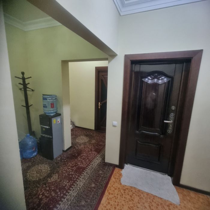 Sebzorda 3 xonali kvartira sotiladi, G'ofur g'ulom metrosi yonida