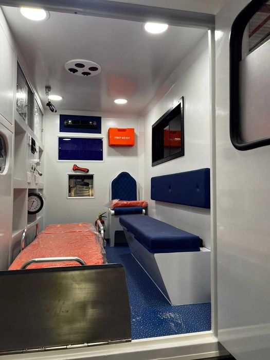 Машина скорой помощи Toyota Hilux Ambulance 4х4/ Цена Без Растаможки