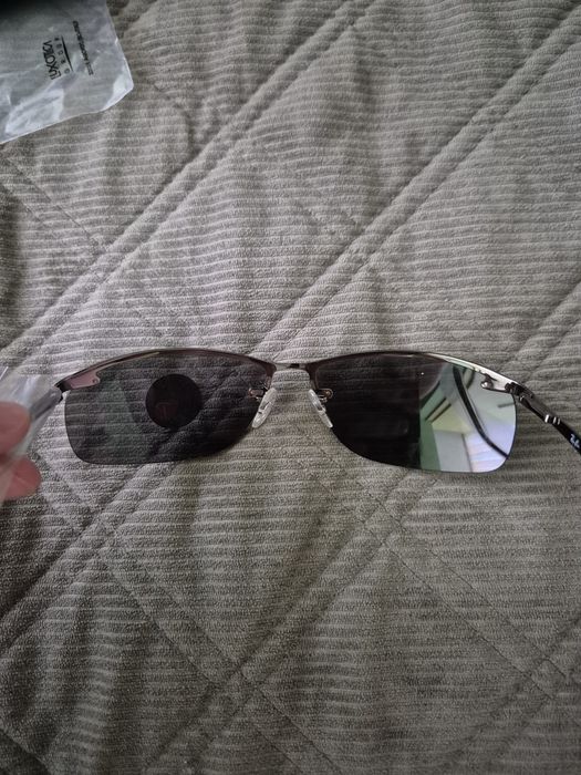 Ray-Ban ochelari de soare polarizati