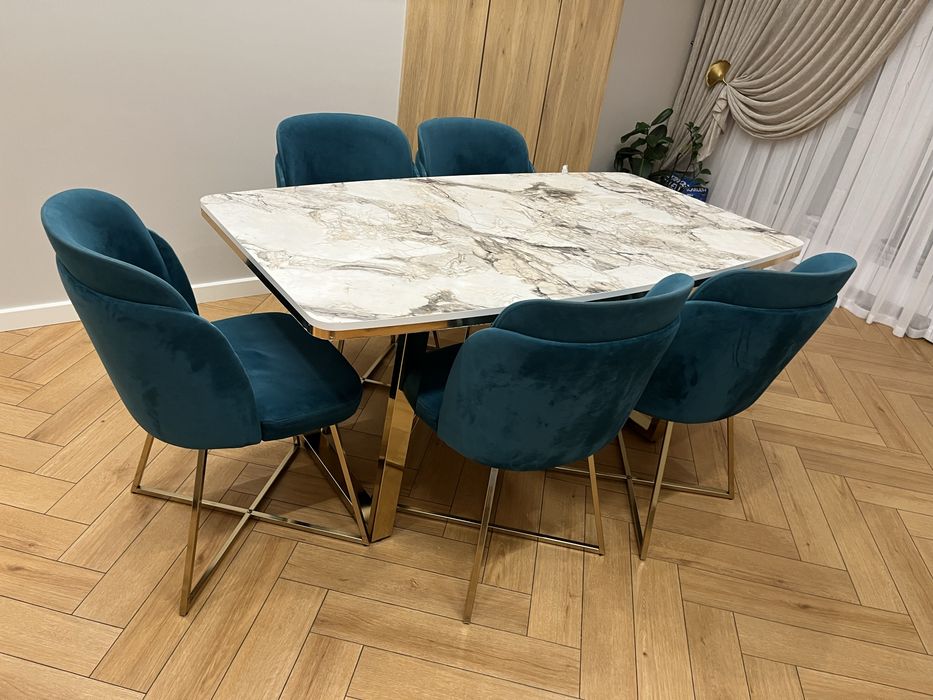 Продам стол со стульями