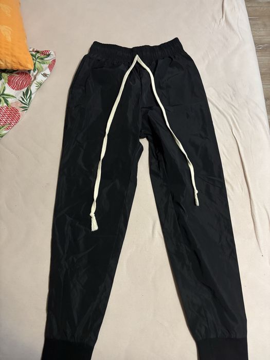 Pantaloni young rich