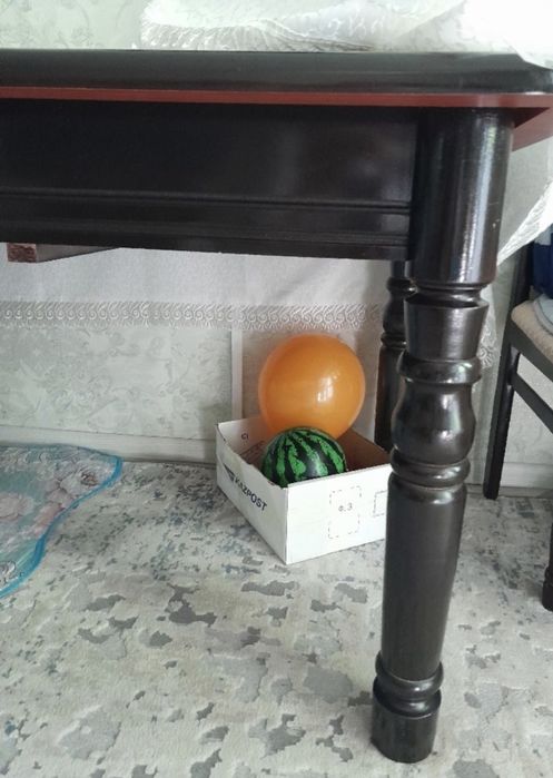 Стол в состоянии нового