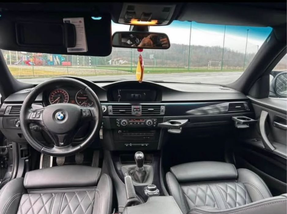 BMW Seria 3 2010 — imagine 3