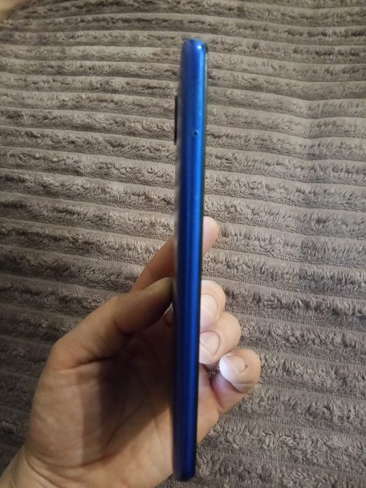 Продам смартфон Redmi