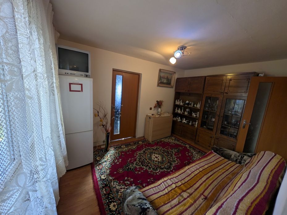 De vanzare, apartament 2 camere, mobilat si utilat.