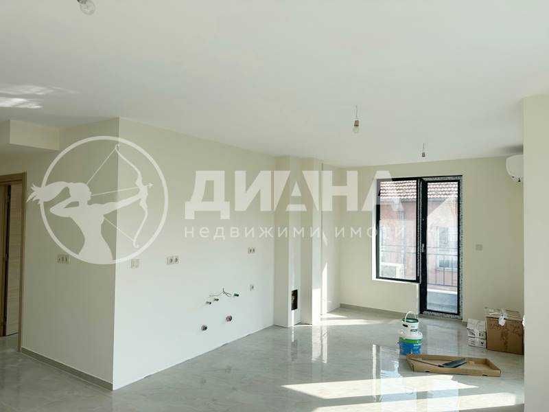 Продава се Четиристаен апартамент в Пловдив, Център - 115 кв.м за 3209 €/кв.м - Снимка #1