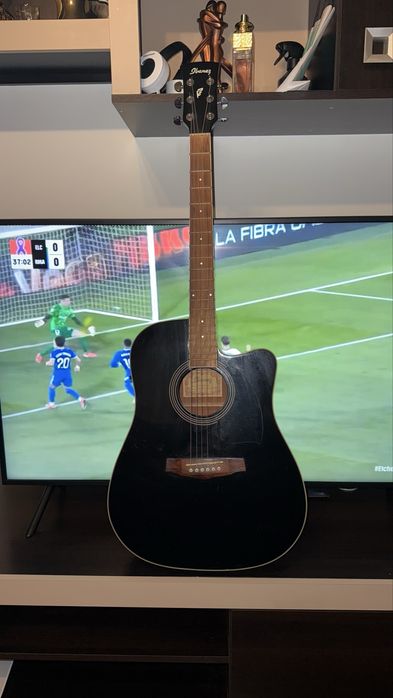 Chitară Ibanez model electro