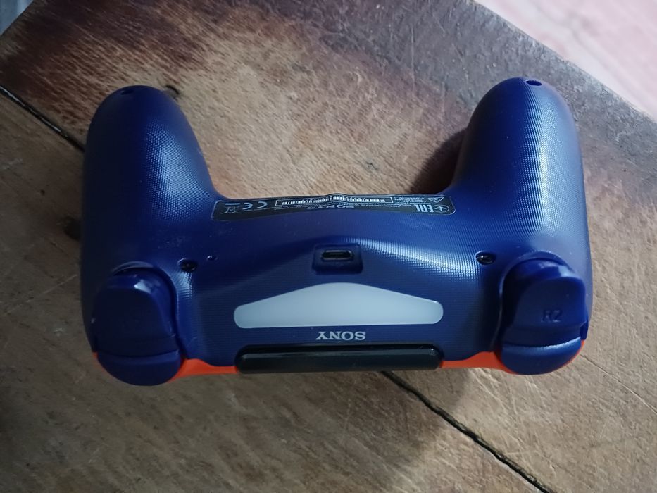 Джостик для игр..