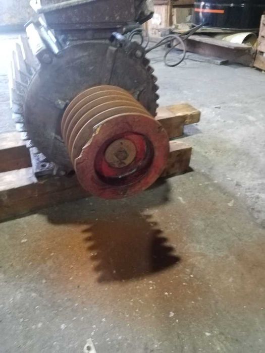 Электродвигатель 15 КВТ