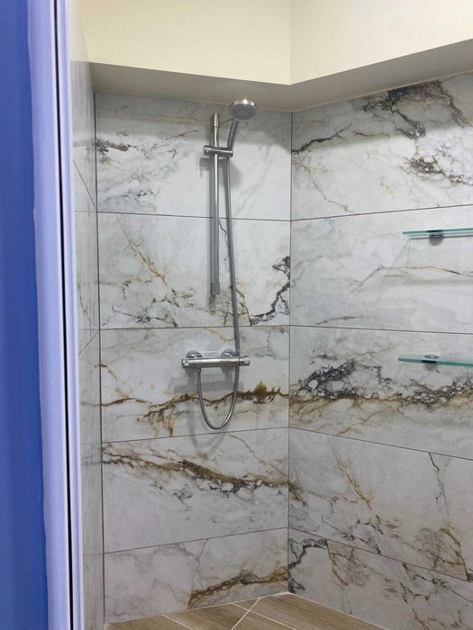 Луксозен! Тристаен апартамент, под наем, кв. ЖП Гара