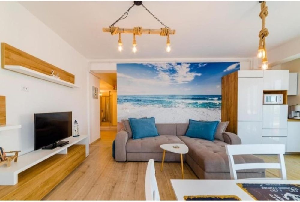 Inchiriez apartament