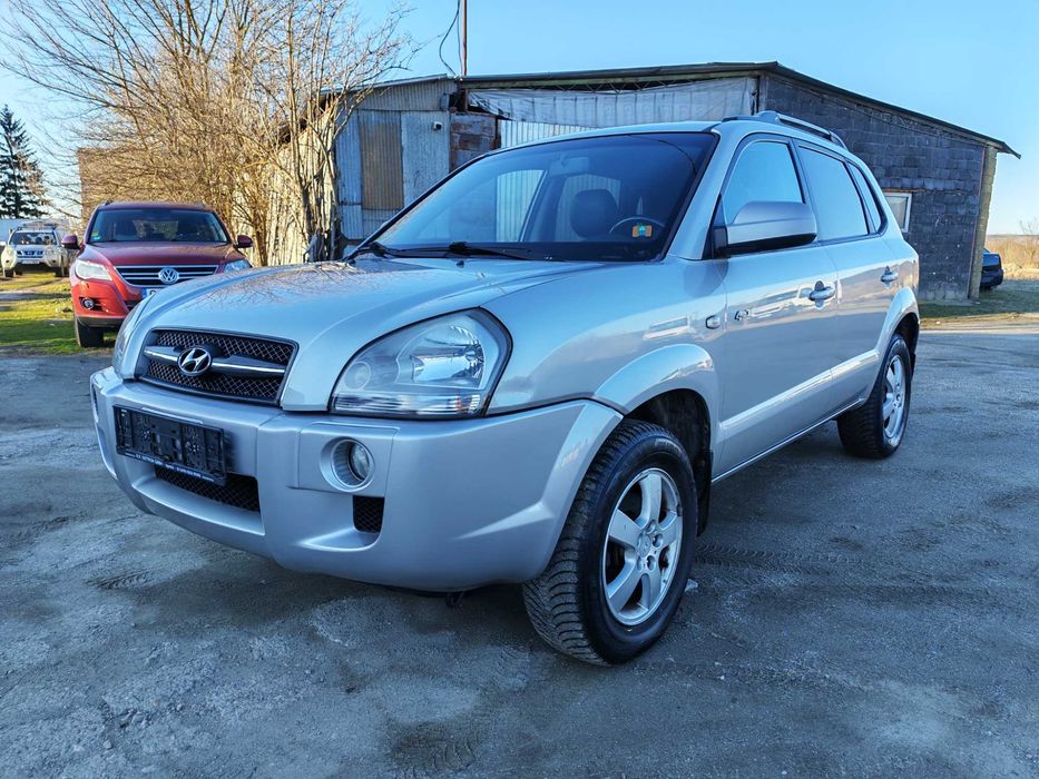 Hyundai Tucson 2.0 CRDI, 140 CP, Climatronic, Tracțiune 4X4