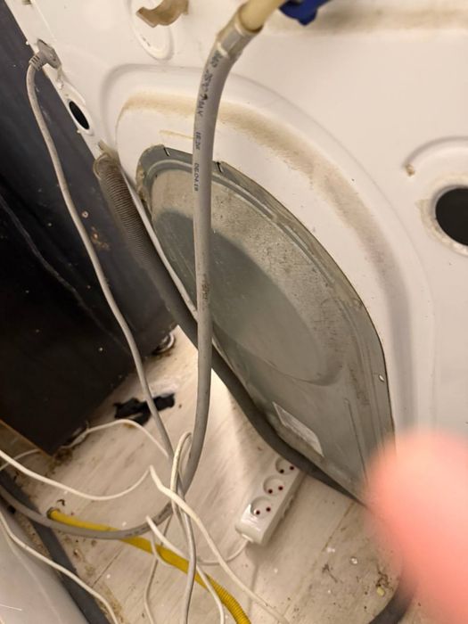 Продам стиральную машину