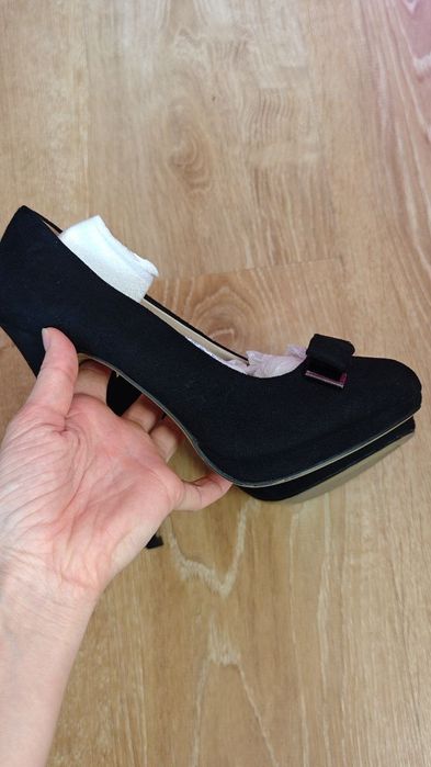 Туфли на каблуке