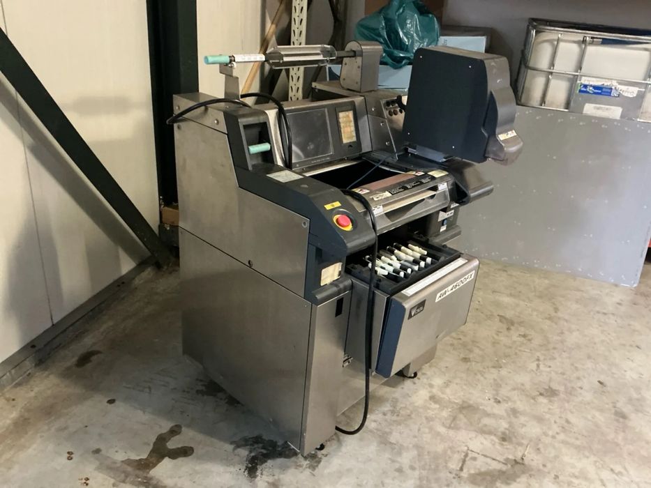 Полуавтоматична опаковаща машина DIGI AW-4600FX