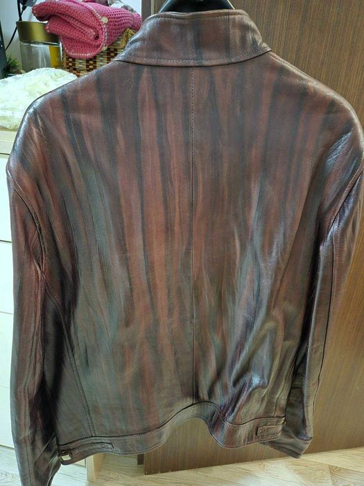 Кафяво кожено яке