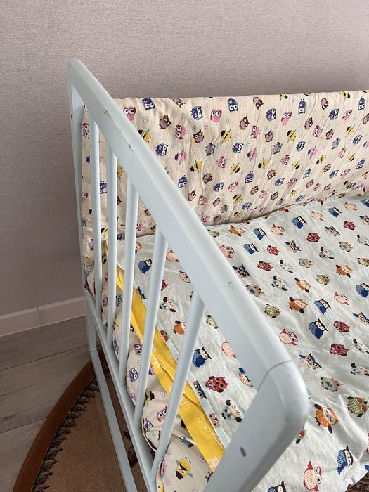 Продам кроватку с матрасом