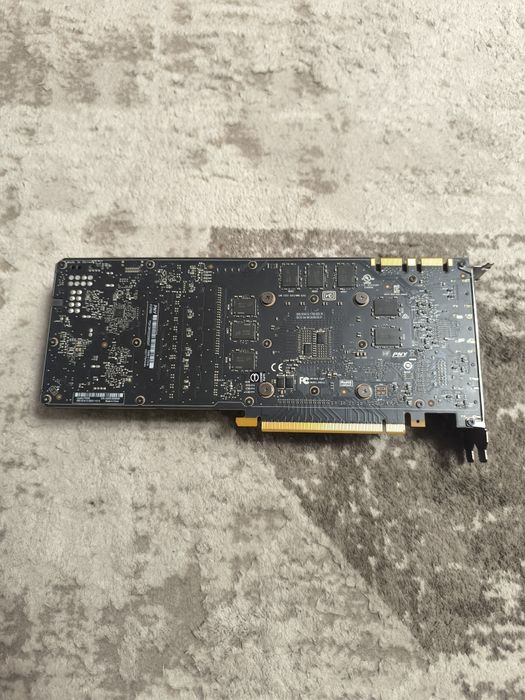 Видеокарта PNY Nvidia Quadro 16Gb
