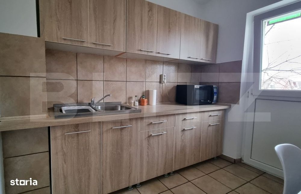 Apartament de inchiriat 3 cam,  zona Nufarul