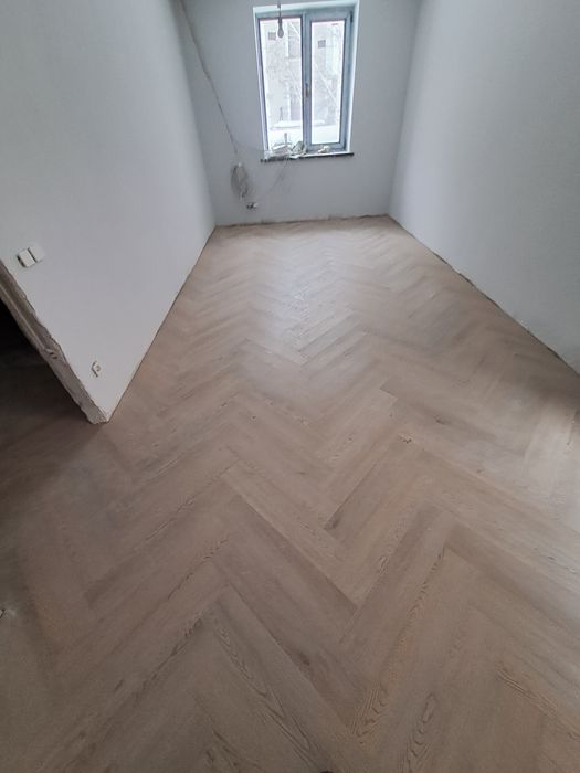 Укладка ламината, кафель ,керамогранит.