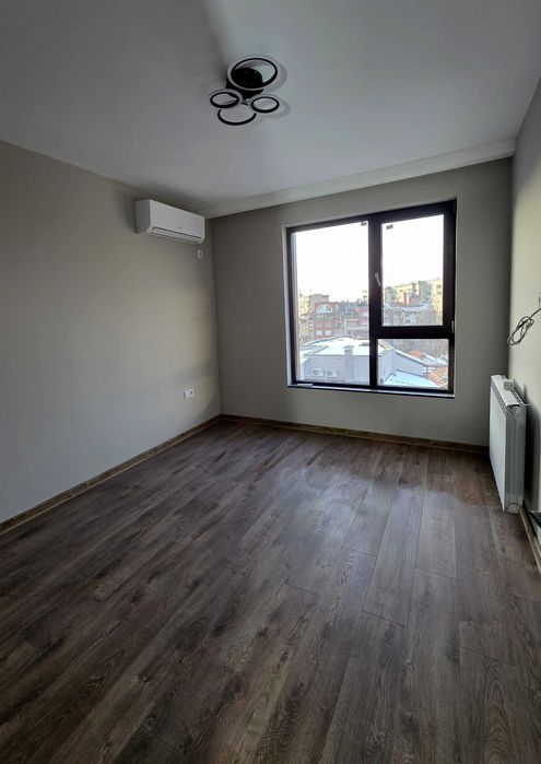 тристаен апартамент87 м.кв напълно завършен