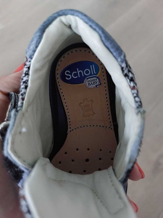 Бебешки обувки Scholl номер 19