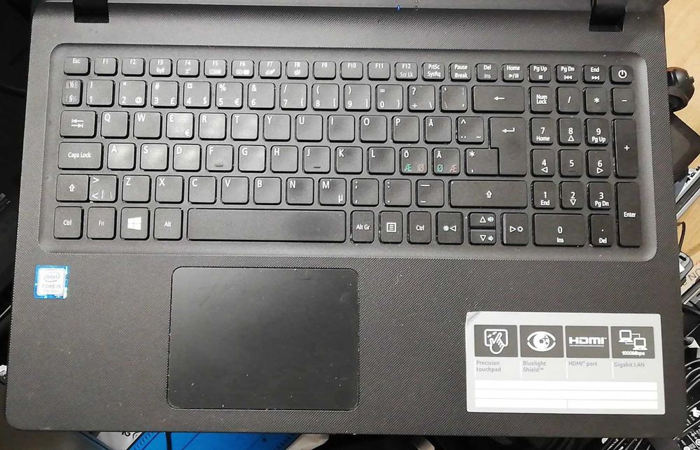 Acer Aspire ES1-572 CORE i5-7200U 8 GB SSD 250 GB WIN 11 BATERIE OK