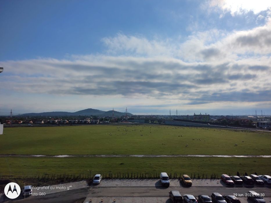 Închiriez garsonieră in complexul Vivamus Residence
380 €
/ lună
