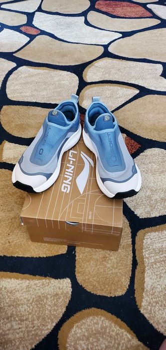 Кроссовки Li ning