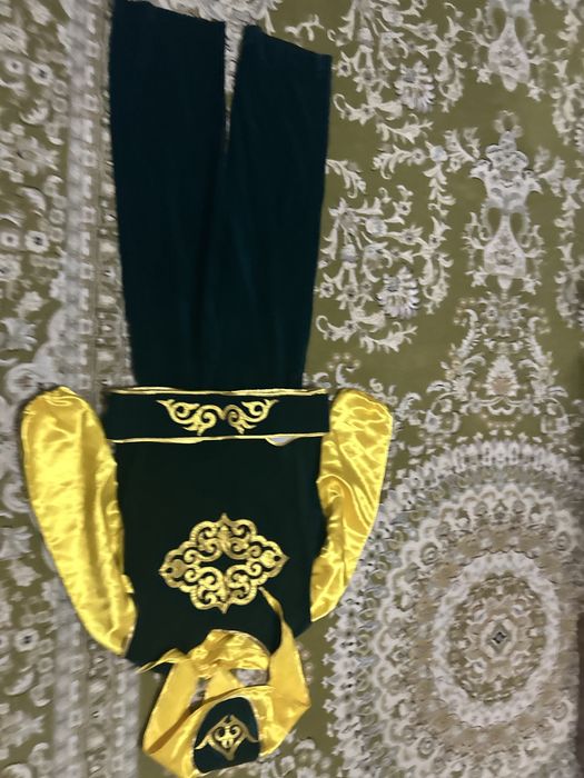 Қазақтын ұлтық киімі ер балаға