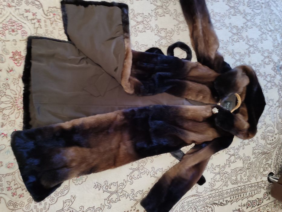 Продам норковую шубу