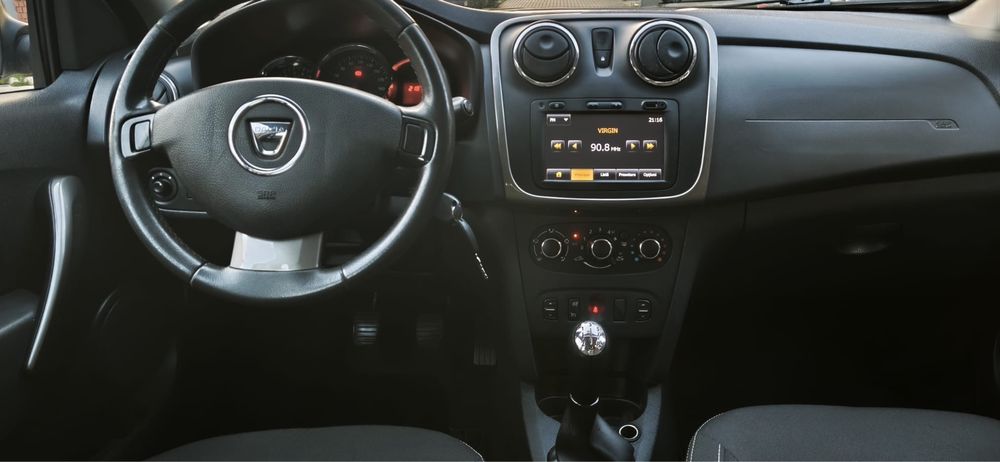 DACIA Sandero 2015 — imagine 3