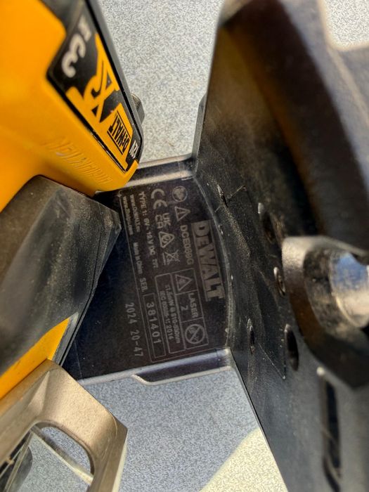 Nivela laser Dewalt DCE 089g verde
