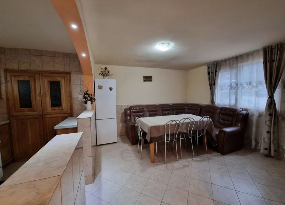 Liber de Revelion și Crăciun, Închiriez cabană în Albac