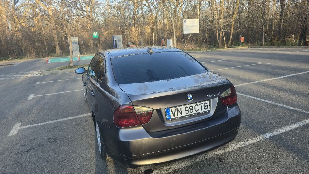 BMW Seria 3 E90 | 2.0D (163 CP) M47 | TRAPĂ PANORAMICĂ | Manuală
