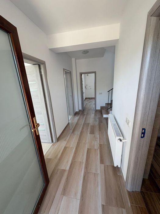 Domnesti Vila SINGLE/ Utilitati / Accept schimb cu Auto gama de Lux