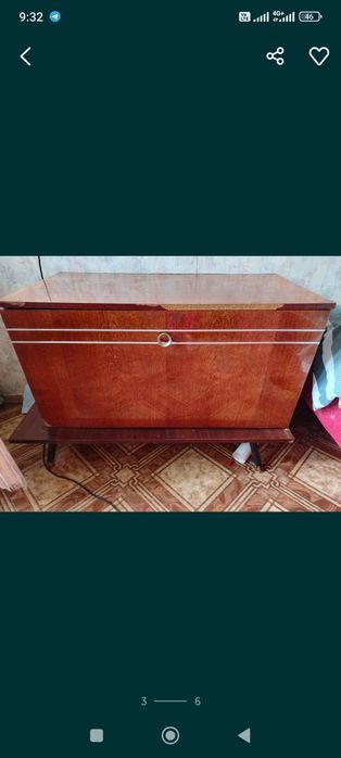 Продам мебель сервант тумбы советские