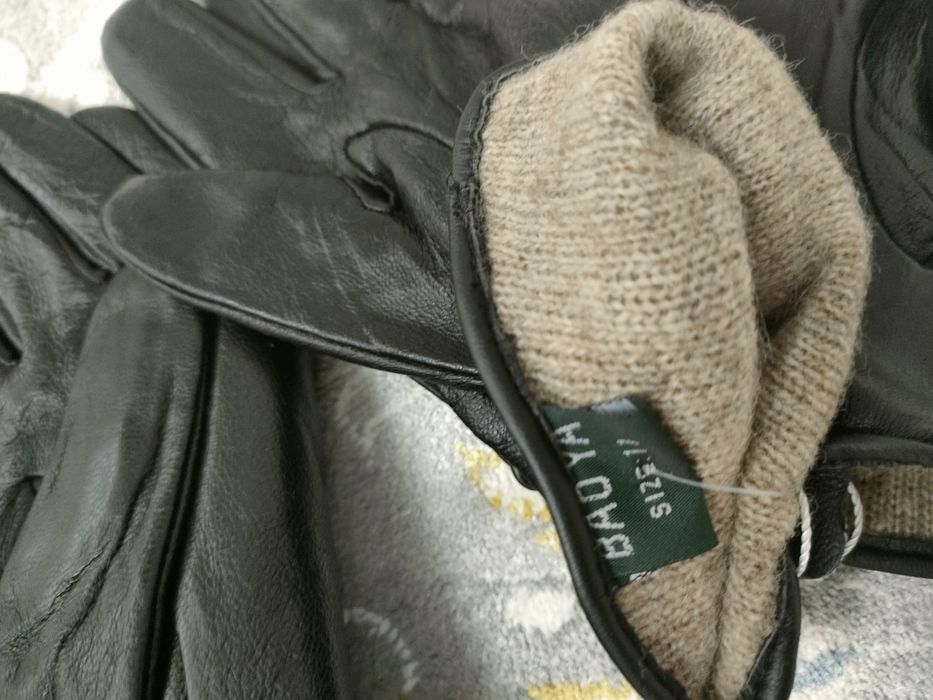 Продам новые кожаные перчатки